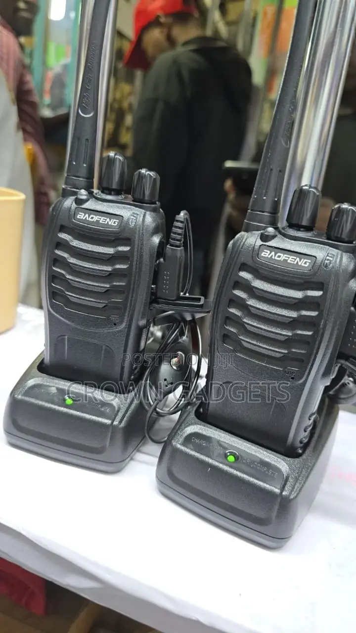 Baofeng Bf-888s 16-Channel Walkie Talkie for Construction Camping