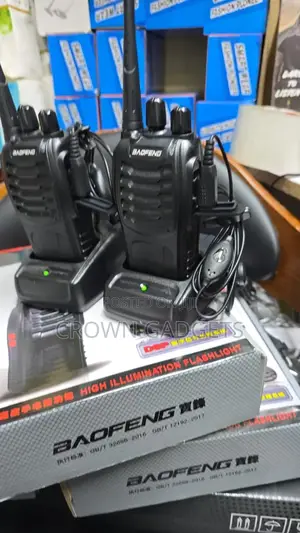 Baofeng Bf-888s 16-Channel Walkie Talkie for Construction Camping