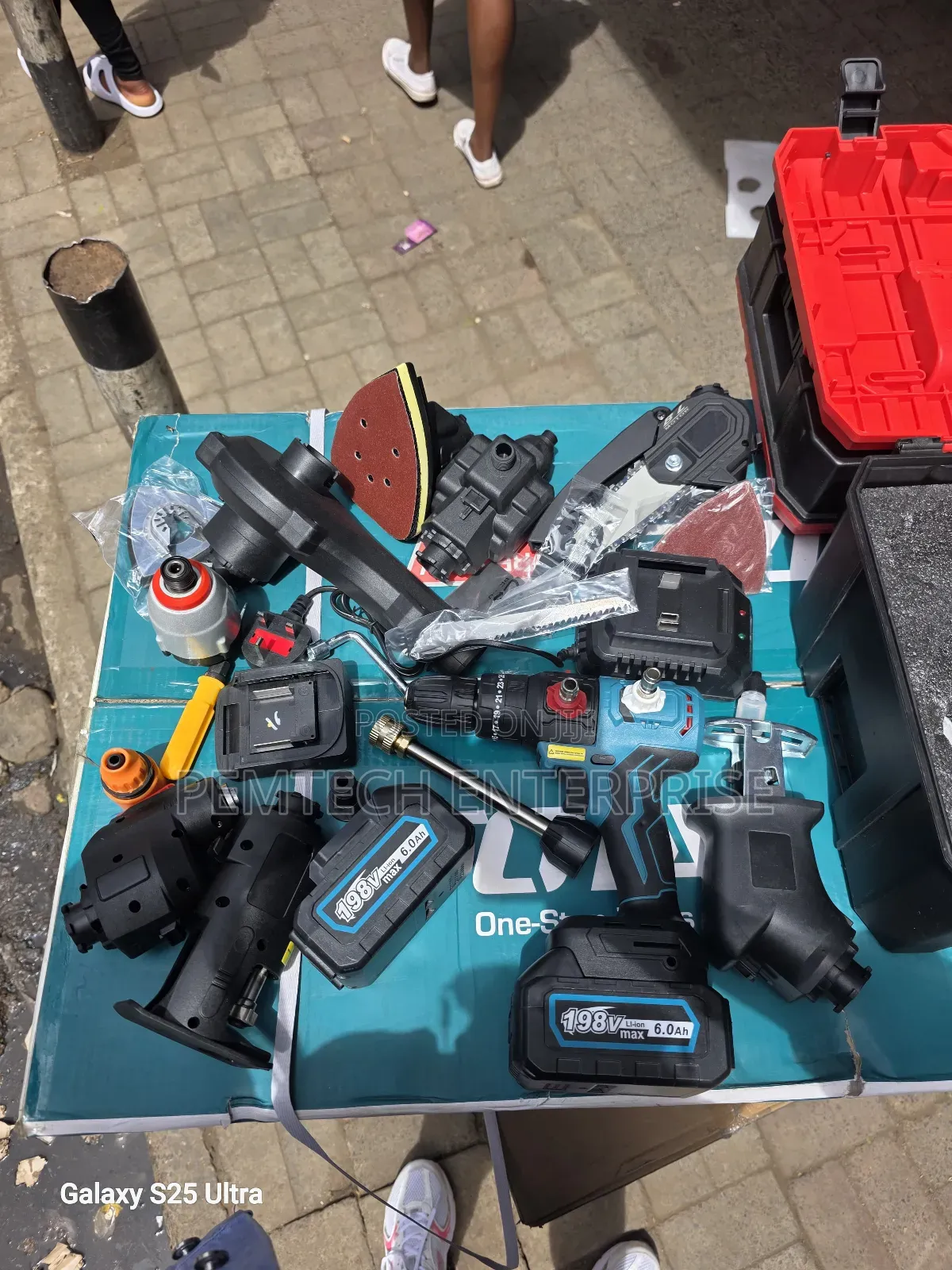 Generic Brand Cordless Power Tool Combo Kit.