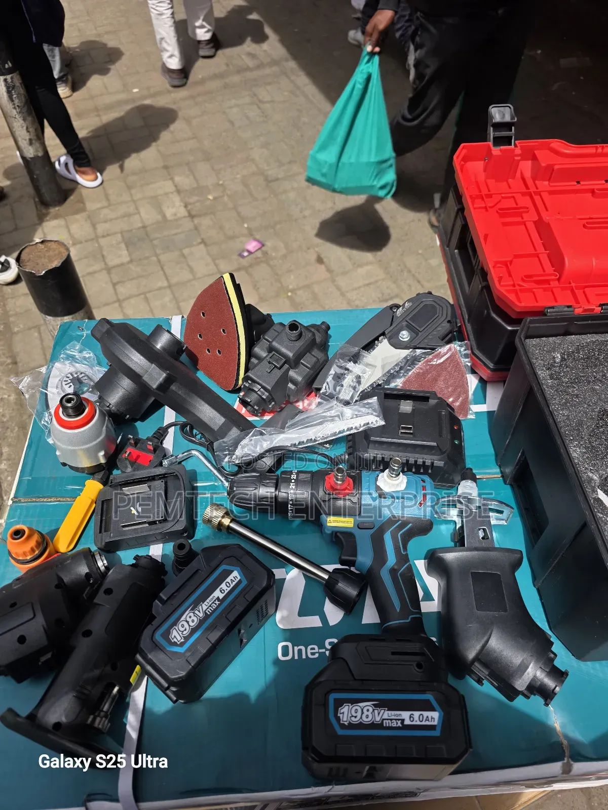 Generic Brand Cordless Power Tool Combo Kit.