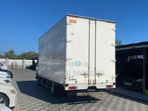 Mitsubishi Fuso 2017