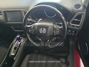 Honda Vezel 2016 Red