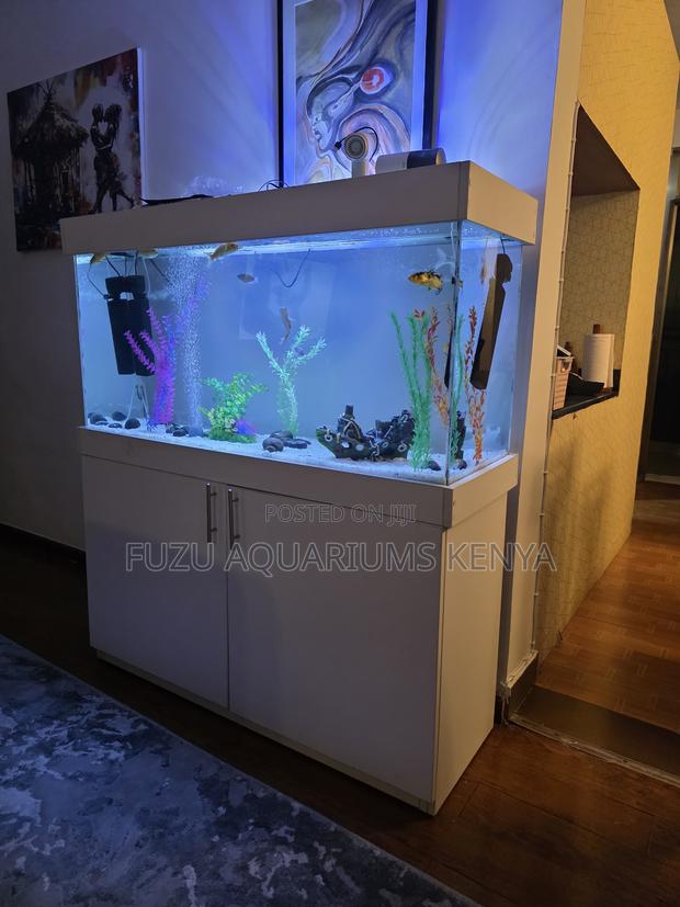 Homey Wood-Look Aquarium – Complete Kit - main view