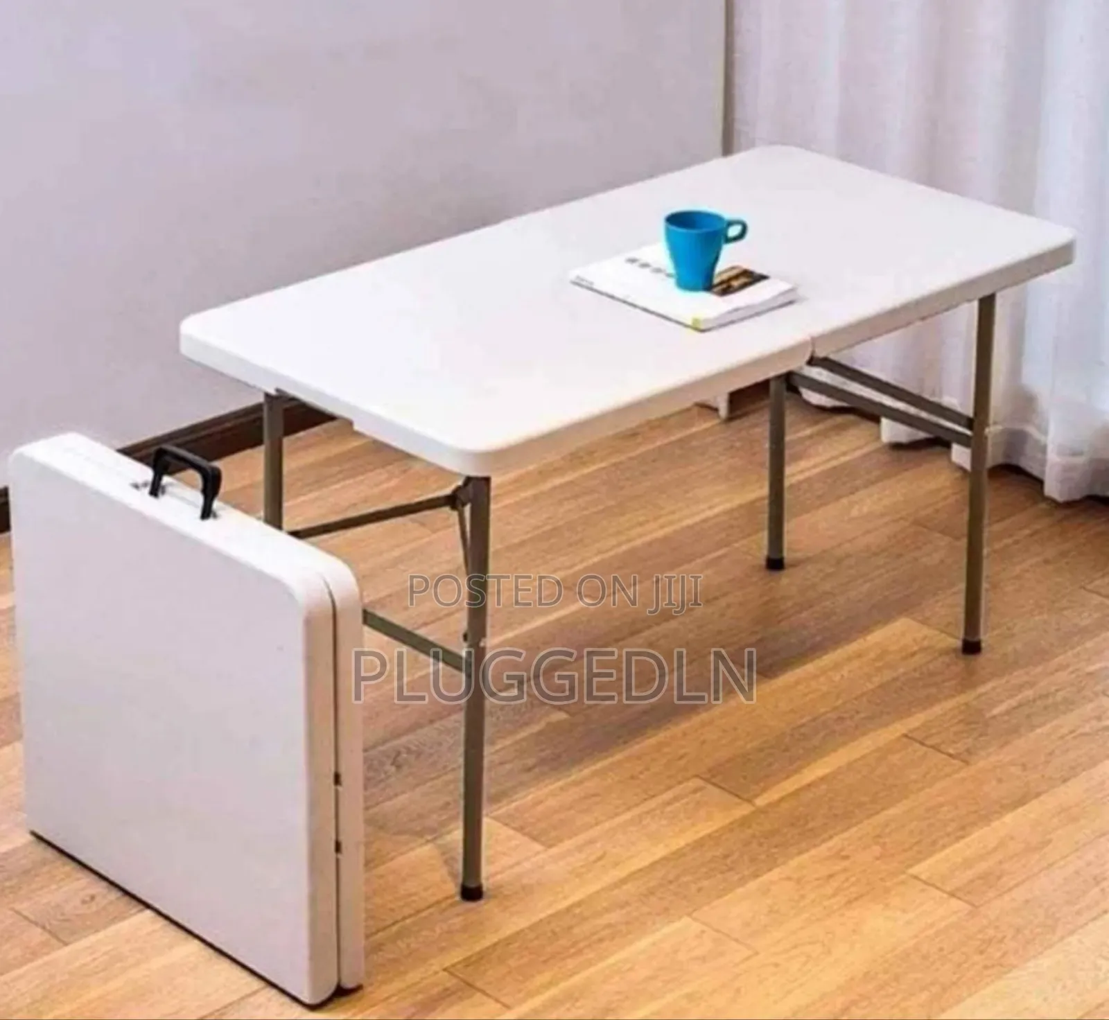 Adjustable Outdoor Rectangular Table
 
Size 120*61*74 CMS