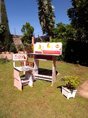 Kids Study Table