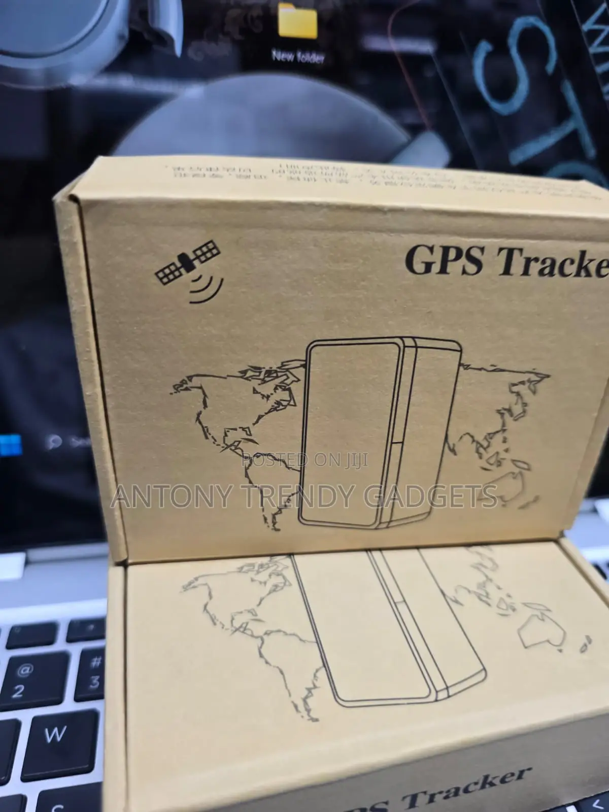 Compact Real-time Gps Tracking Device For Pets & Vehicles