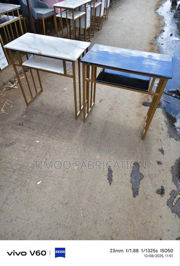 Nail Tables With Mable Top, Black and White - thumbnail 3