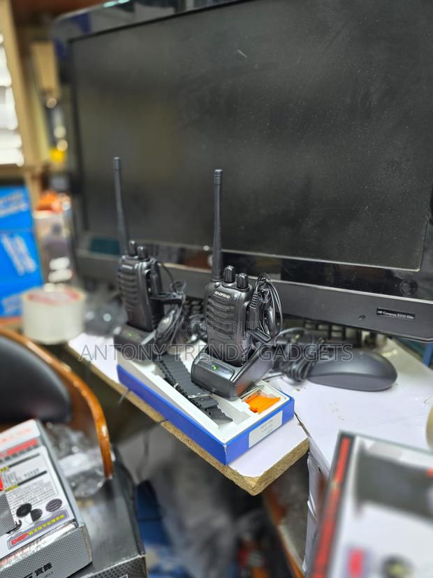 Bf-888s Two-way Radio With Rechargeable Battery & Led Flashlight - thumbnail 2