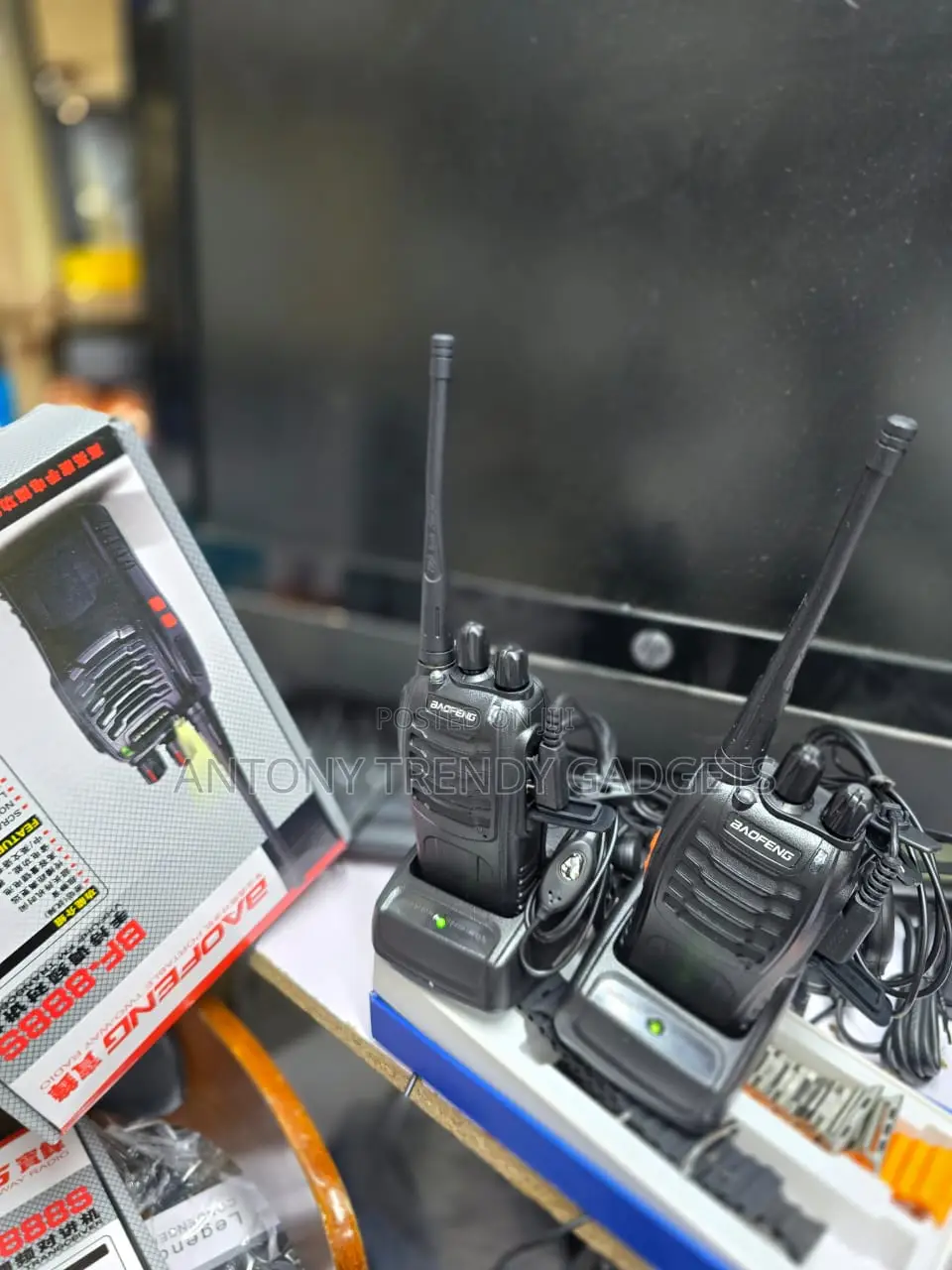 Baofeng Bf-888s Portable Walkie Talkie For Security & Outdoor Use
