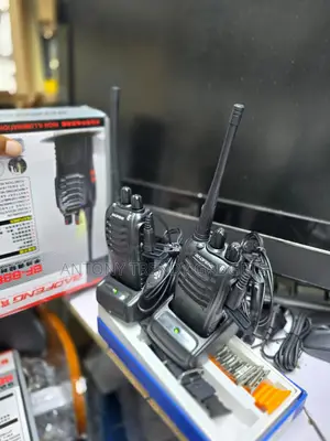 Compact Bf-888s Uhf Radio With Noise Reduction Scrambler Function