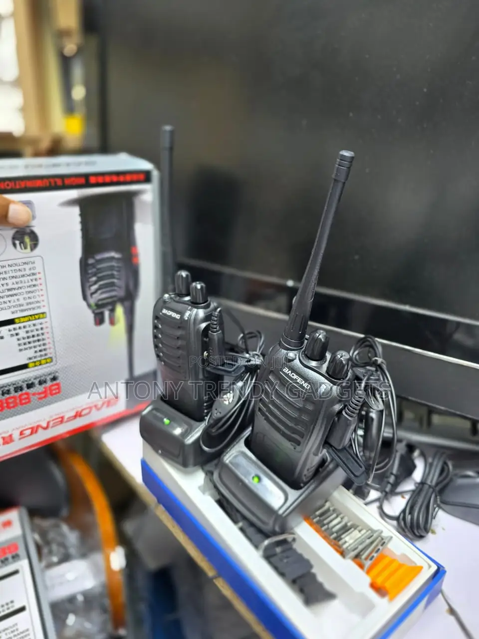 Compact Bf-888s Uhf Radio With Noise Reduction Scrambler Function