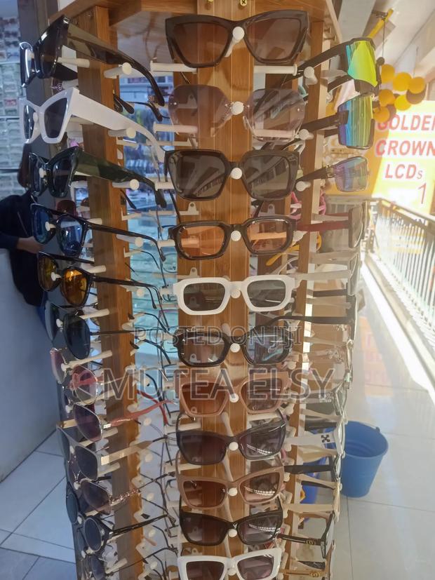 Executive Shades/Sun Glasses - thumbnail 4