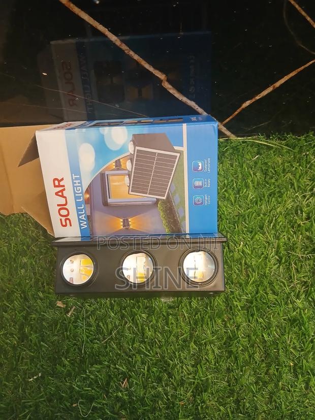Solar 3 Colour Wall Mount - thumbnail 3