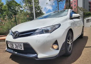 Toyota Auris 2013 White