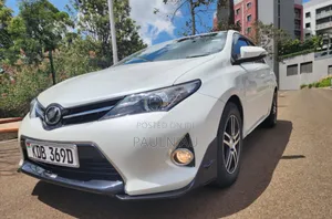 Toyota Auris 2013 White