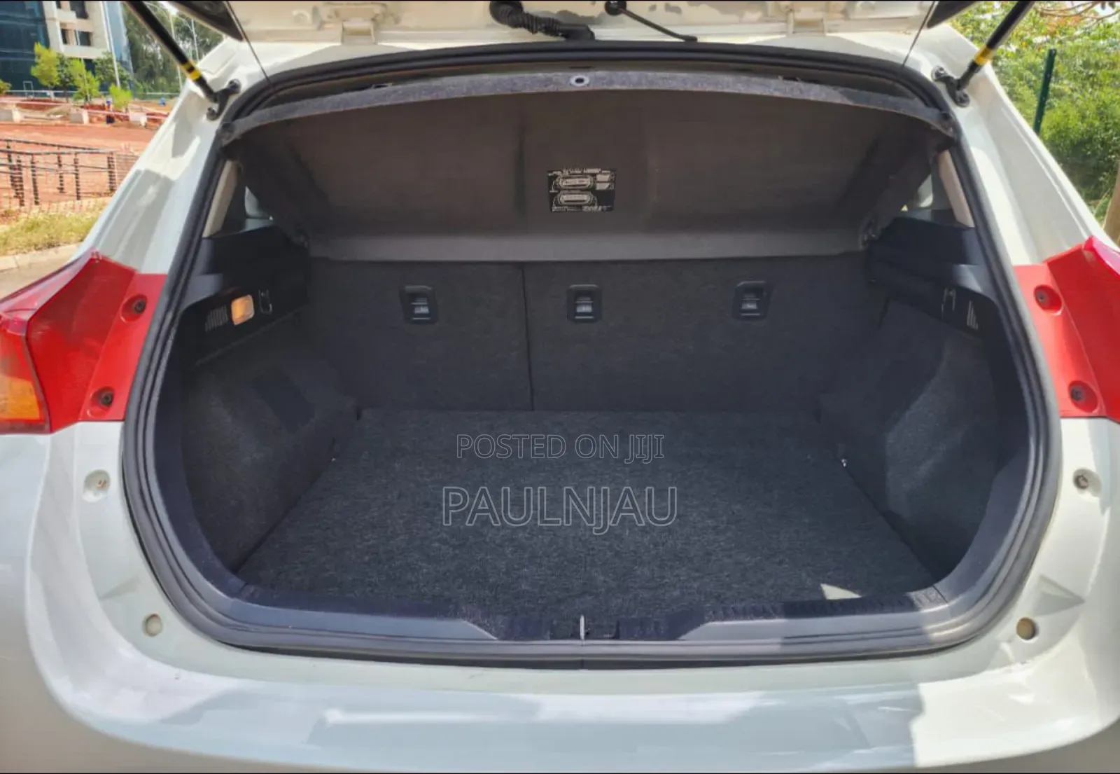 Toyota Auris 2013 White