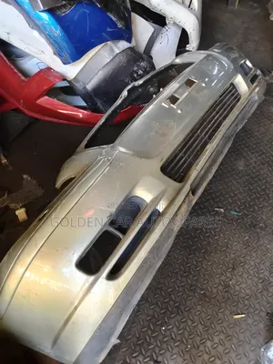 Toyota Avensis (2005) Front Bumpers