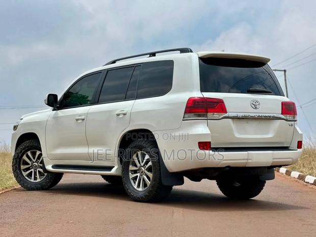 Toyota Land Cruiser 4.5 V8 TD 2017 White - thumbnail 13