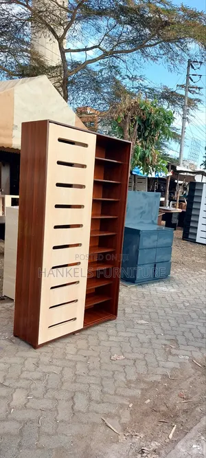 Contemporary Shoe Rack With Sliding Doors
