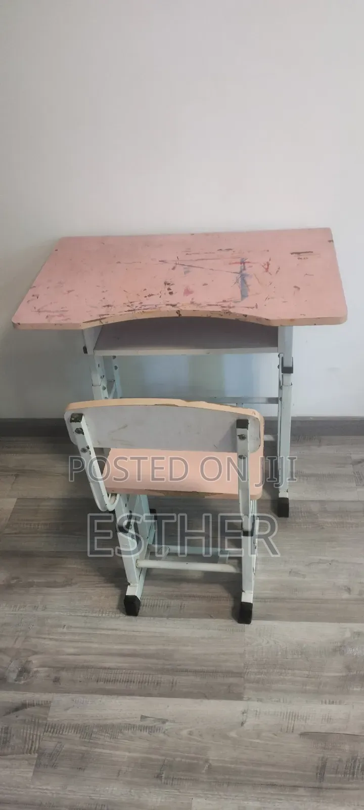 Kid's Study Table and Chair