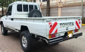 Toyota Land Cruiser 2008 White