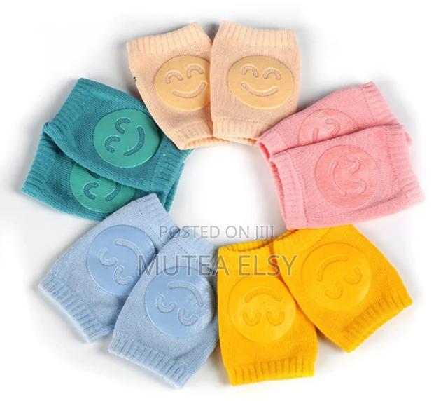 Quality Multicoloured Kids Knee Pads - thumbnail 3