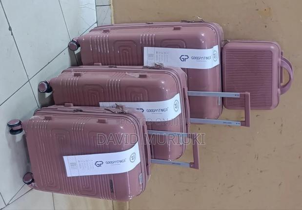 4 in 1 Luxurious Unbreakable Suitcase - thumbnail 2