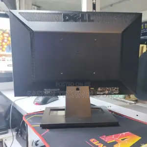 17 Inches Wide TFT