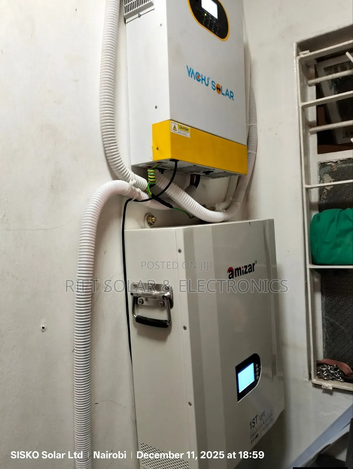 11kwh VHM Inverter - 16kwh Lithium Battery - (12) 585 Watts Solar Kit