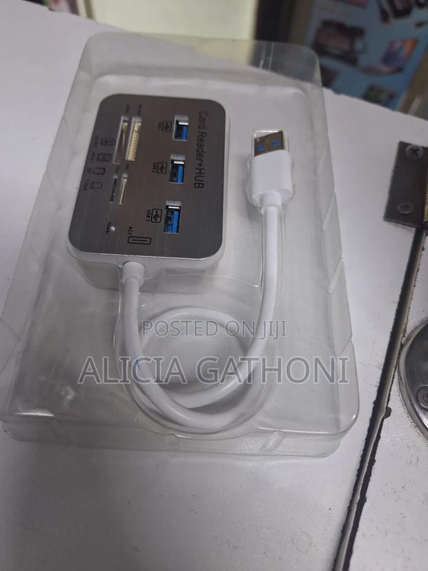 Usb Hub 3.0 With Card Reader - thumbnail 2