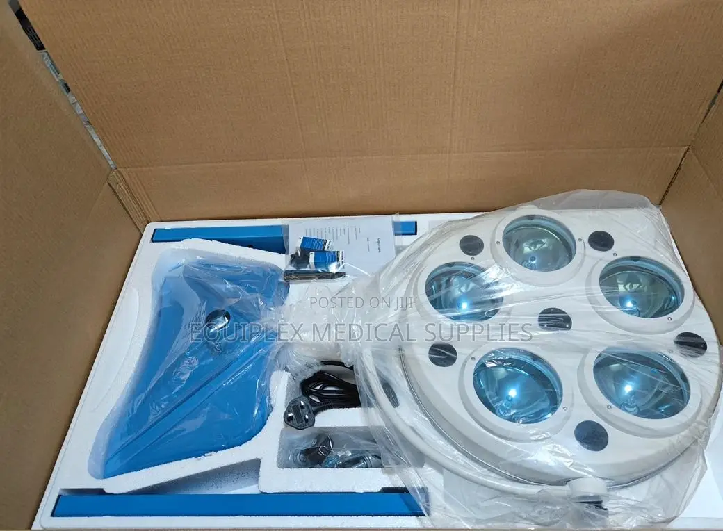 Quality Five Bulb Mobile Halogen Theatre Light