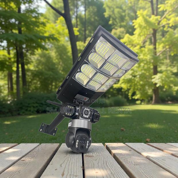 Waterproof Durable 4g PTZ Outdoor Camera Solar Street Light - main view
