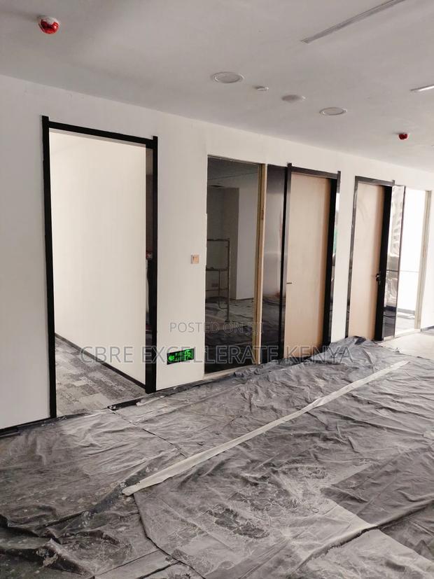 Premium, Newly Fitted Executive Offices - thumbnail 6