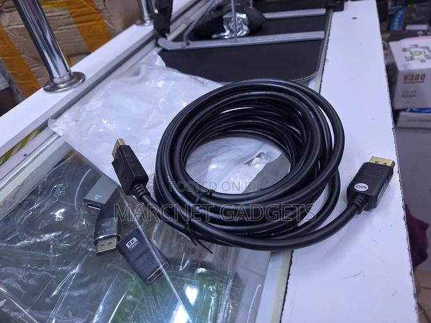 Display to Display Cable 5 Meters Long - main view
