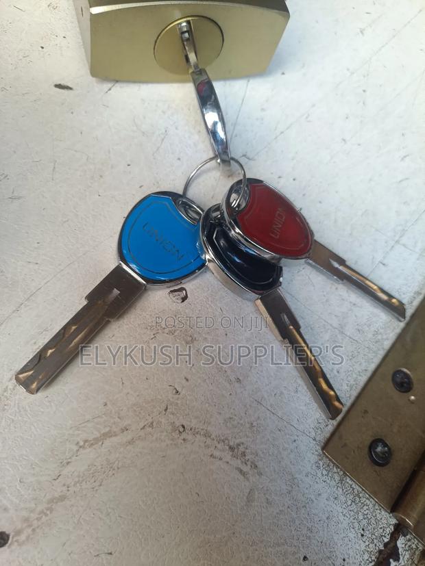 Union Padlock - thumbnail 4