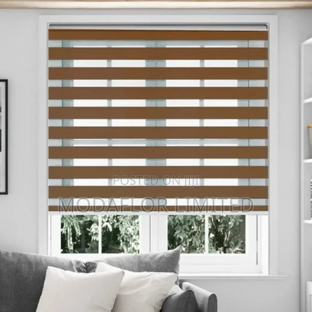 Zebra Blinds With Smooth Rolling Mechanism