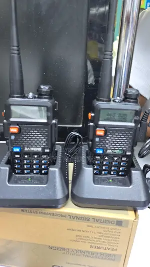 Long-range Baofeng Uv-5r Portable Uhf/Vhf Radio For Outdoor Use