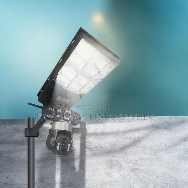 Smartphone App Control 4g PTZ Camera Solar Street Light - main view