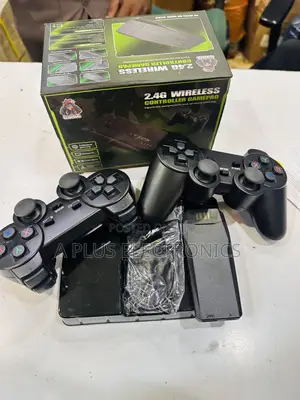 M8 Retro Game Console With Gamepad