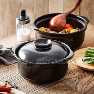 Porcelain Cooking Pot - main view