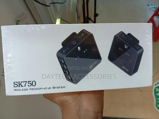 Sk750 2.4ghz Wireless Lavalier Microphone System With Dual Transmitter - thumbnail 2