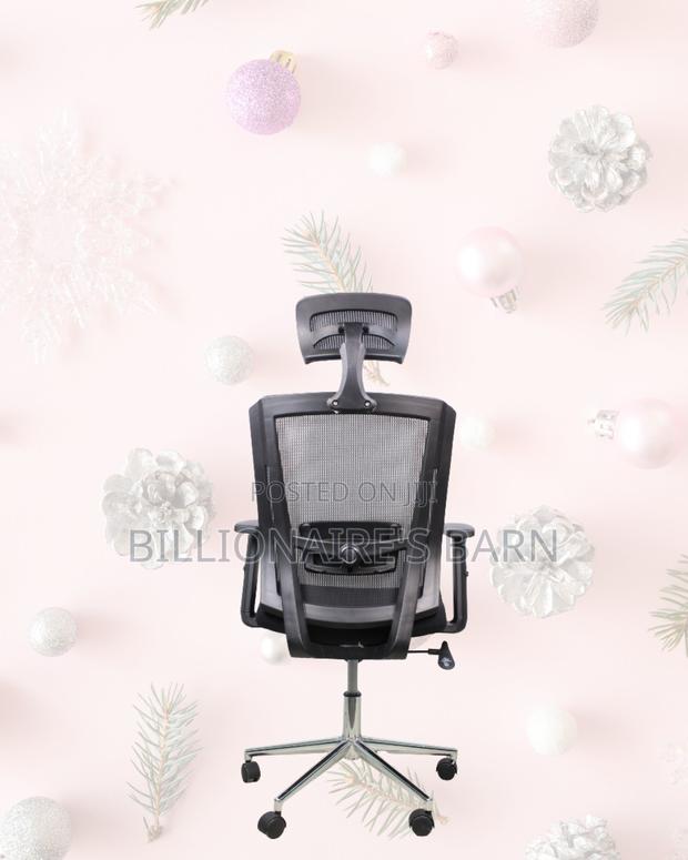 Adjustable Mesh Work Chair | Comfort Meets Style - thumbnail 2