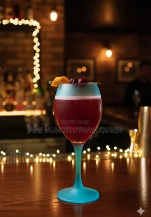 Luminous Small Wine Glass
