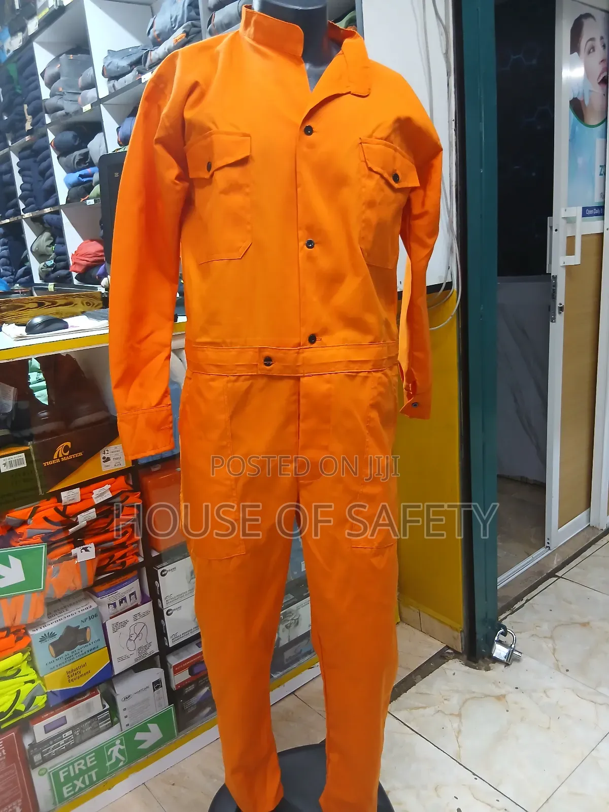 Orange Plain Mechanical Design Overall