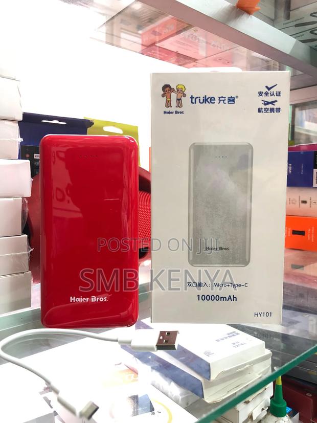 Hy101 Portable Wired Power Bank - main view