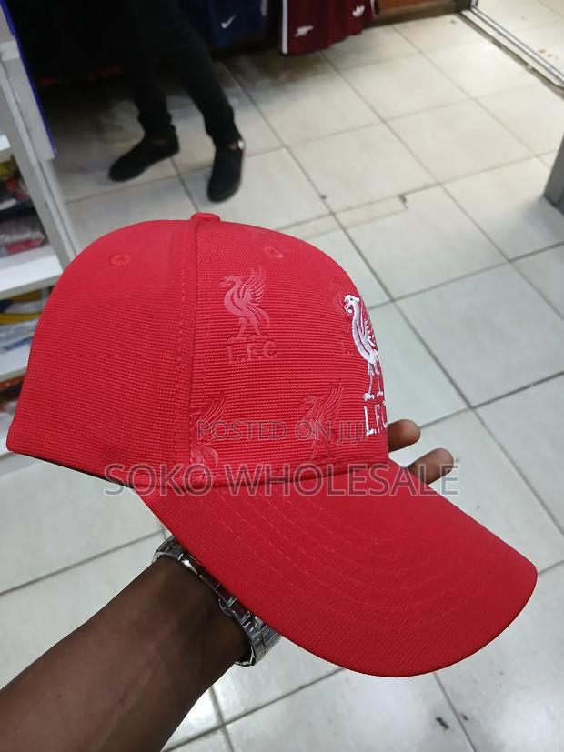 Liverpool Red Baseball Cap - thumbnail 3