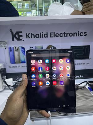 Samsung Galaxy Z Fold 3 256 GB Black - main view