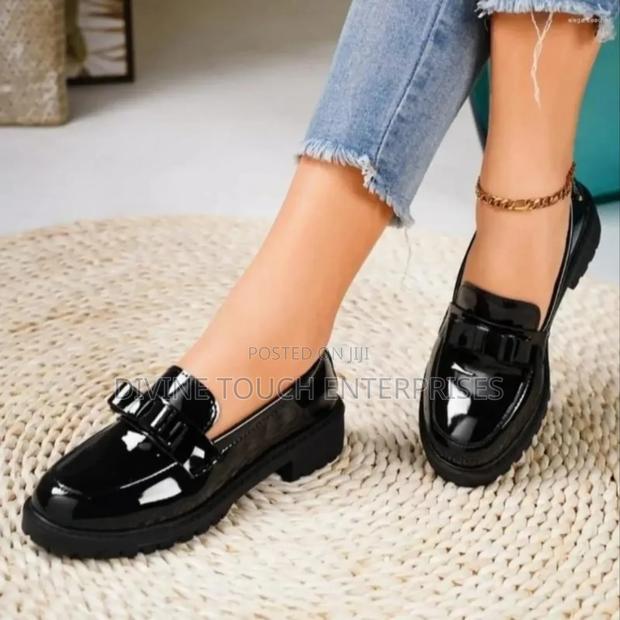 Wetlook Brogues