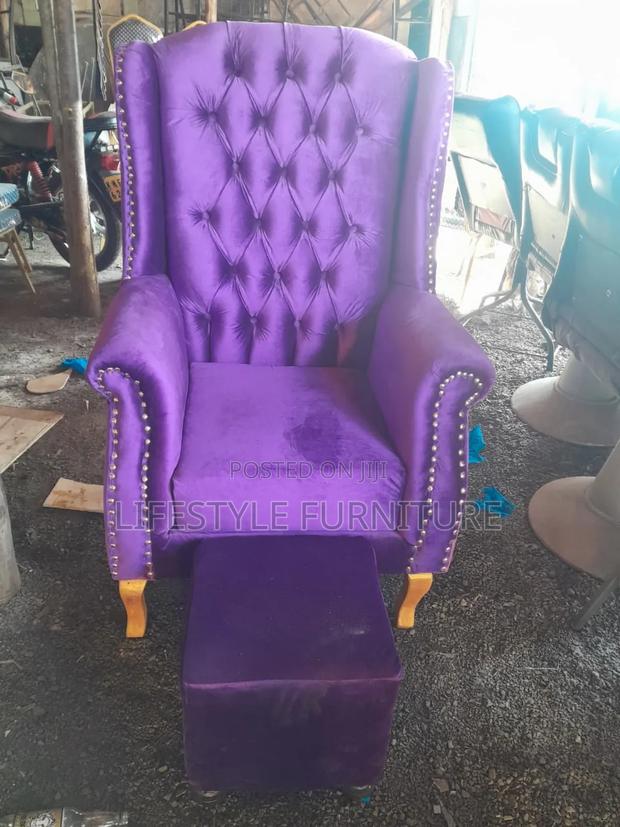 Classy Pedicure Seats - main view