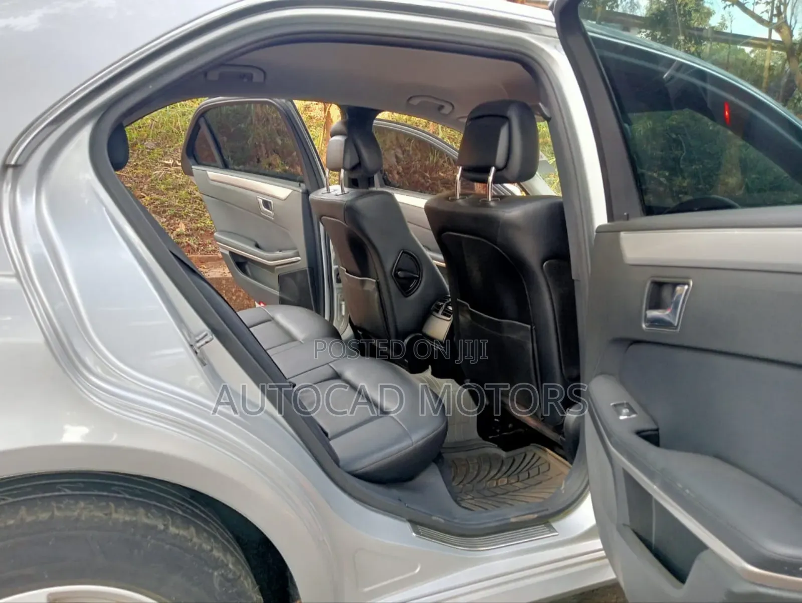 Mercedes-Benz E220 2010 Silver